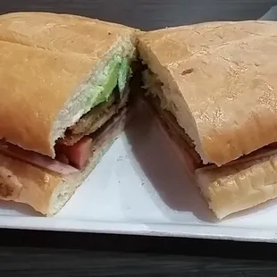a sandwich cut in half