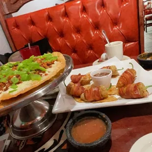 The food and service was amazing ! They had lots of options