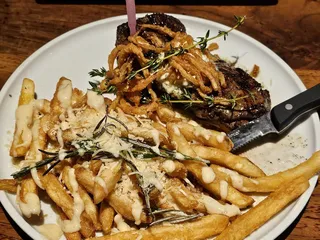 Black Label Tavern