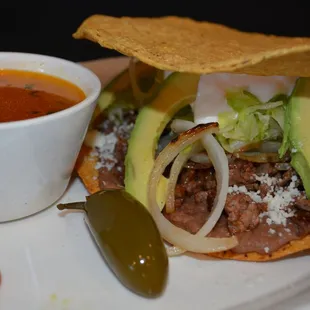 Tostada de Bistec