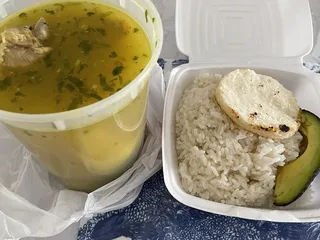 El Mayoral Restaurant & Grill