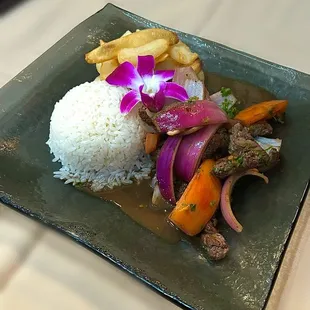 Lomo Saltado