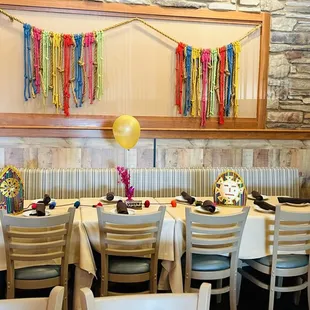 interior, tacos
