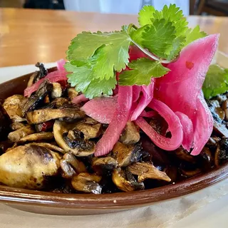 Hongos al Chile Guajillo