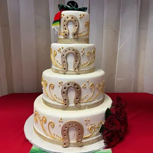 La Ideal Bakery- cake