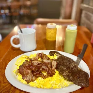 Steak, eggs &amp; bacon (à la carte)