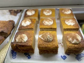 La Baguette French Bread and Pastry Shop