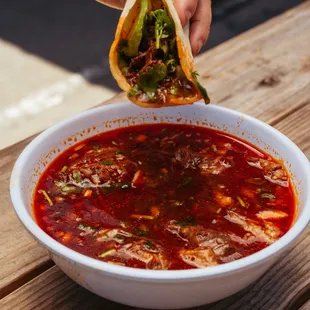 Quesabirra Taco con Consome.