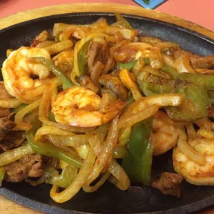 Steak &amp; Shrimp Fajitas