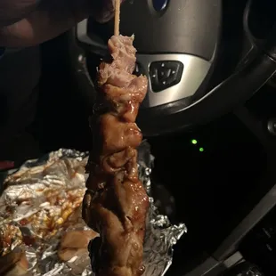Pincho de pollo (chicken shish-kabob)