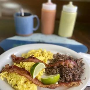 Barbacoa, eggs &amp; bacon