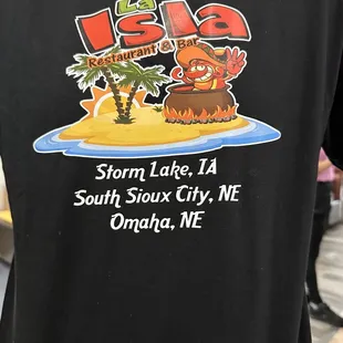Server&apos;s shirt