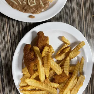 Kids Kids Chicken Nuggets with Fries