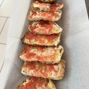 Pan con tomate