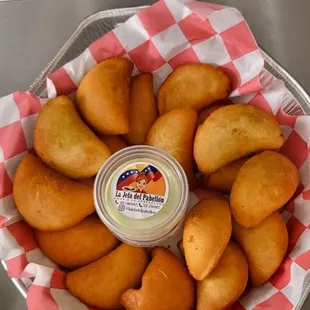 dough desserts, food, donuts
