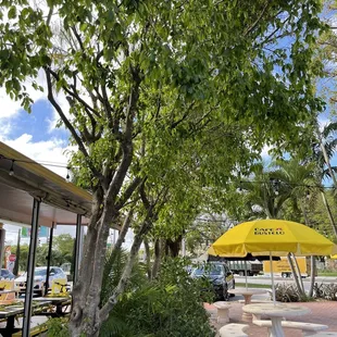 Delightful outside terrace to eat