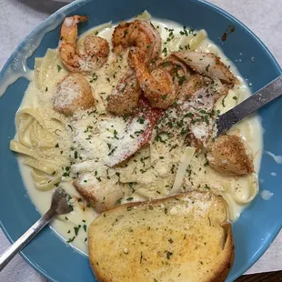 Seafood pasta