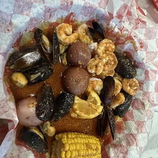 L3. 1/2 LB Shrimp Mussel