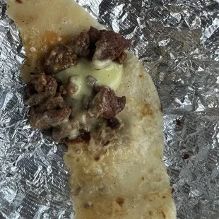 Beef asada taco w/ green sauce