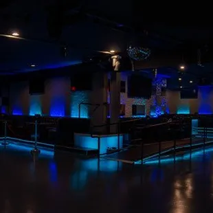 Dancefloor and Booths