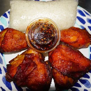 food, chicken wings and fried chicken