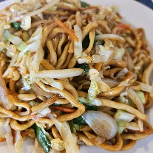 Vegetable chow mein