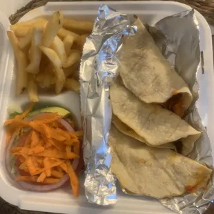 Tacos Marlin, fries and garden salad w/ avocado