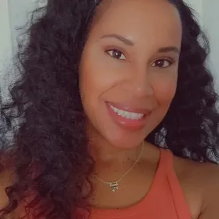 Liana W.