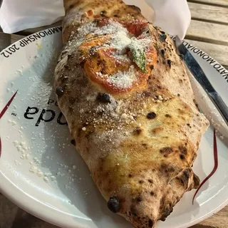 Sorrento Calzone