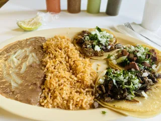 TACOS Taqueria Tequilas Bar