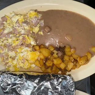 a plate of mexican food