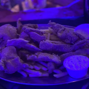 Chicken and fish platter