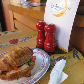 Catering Grilled Chicken Aioli Sandwich