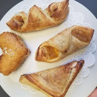 Catering Dozen Nutella Puff Box