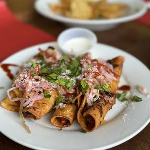 La Macarena Pupuseria & Latin Cafe