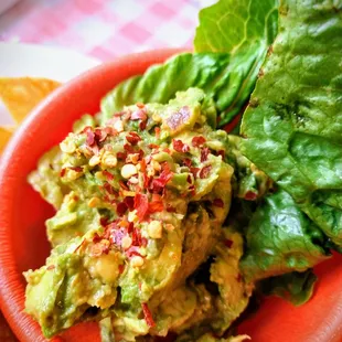 guacamole and lettuce