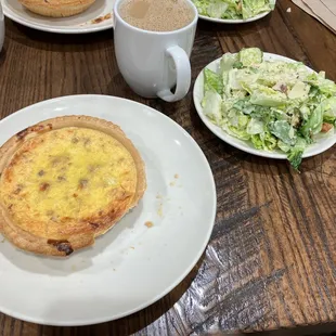 Quiche Lorraine with small salad