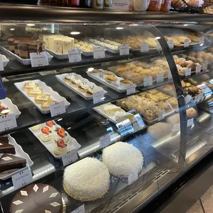 dessert, food