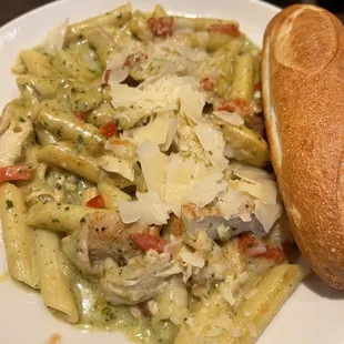 Chicken Pesto Pasta