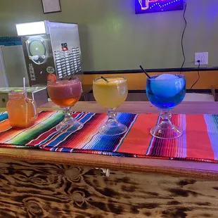 El Bar is OPEN . En la malagueña mexican Grill y Bar