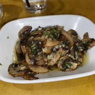 Champinones Con Ajo