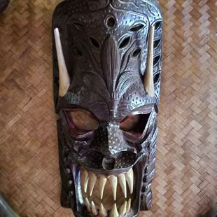 Masks (not Hawaiian??)