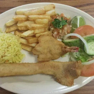 Child's plate fish and shrimp.