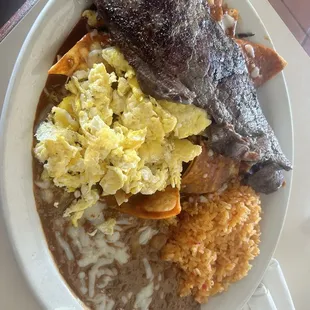 Chilaquiles with steak