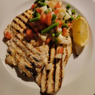 Battuta di Pollo alla Griglia con Insalata di Fagiolini