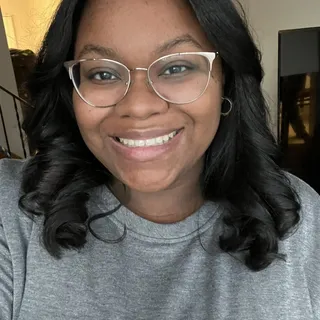 Simone B.