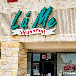 the front entrance of a restaurant