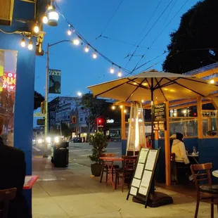Parklet outdoor dining