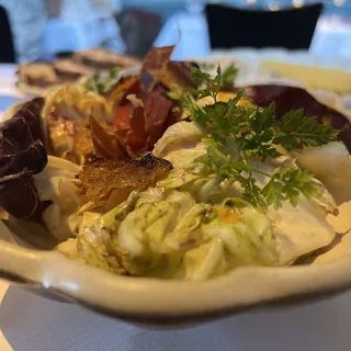 MIXED GREEN SALAD WITH HERBS