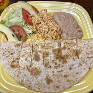 Quesadilla Con Carne